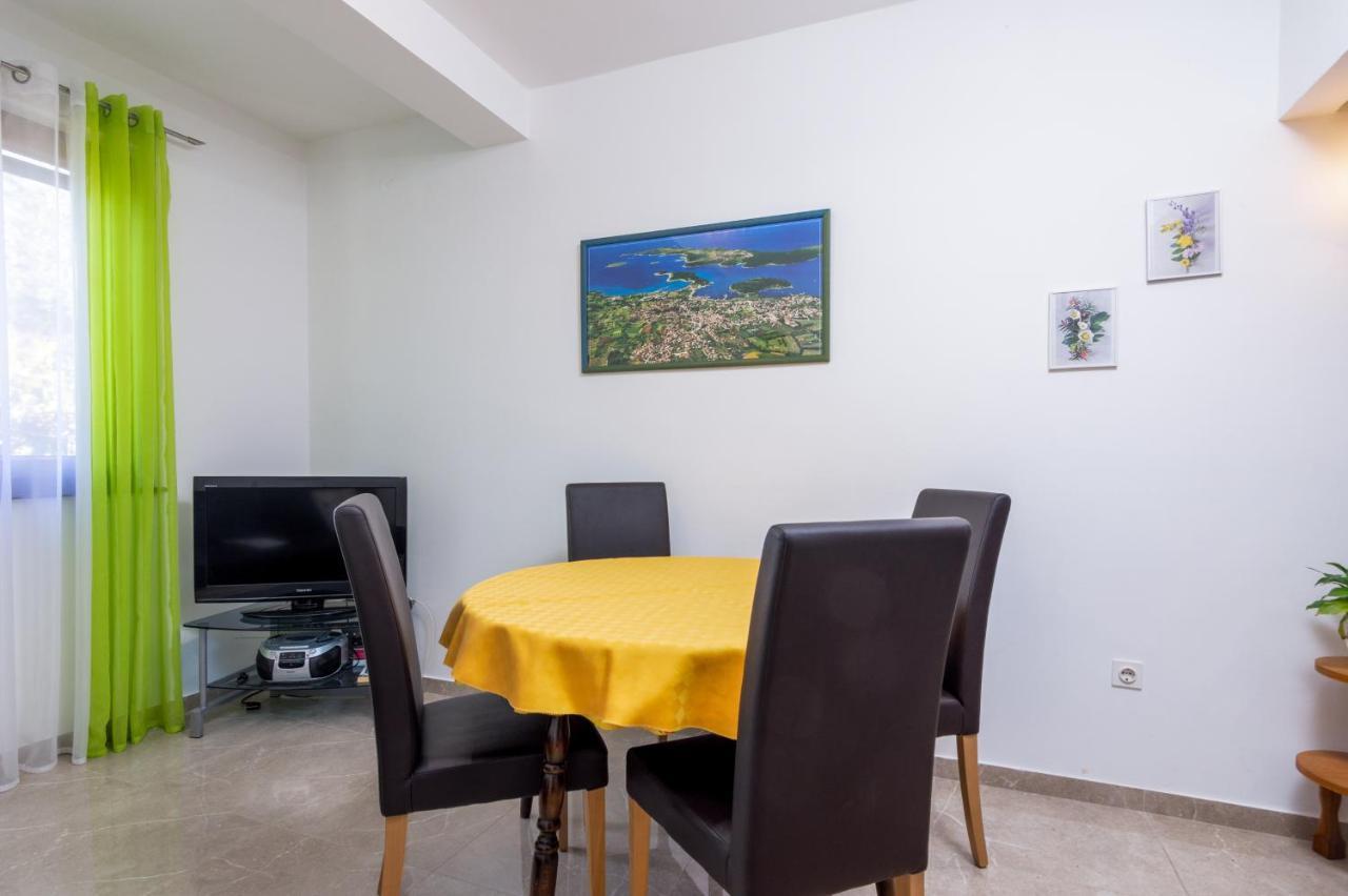 Apartments With A Parking Space Medulin - 7494 Exterior foto